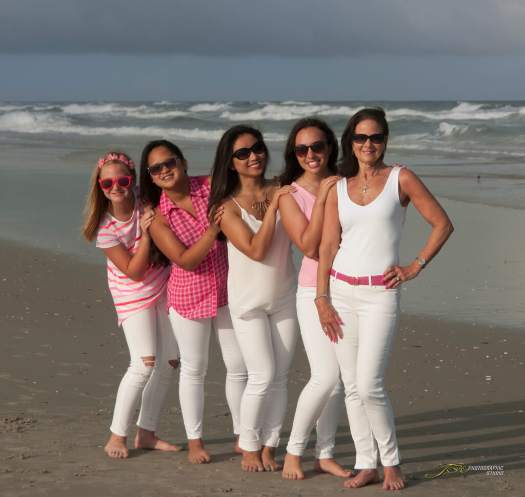 Fun-Pose-For-A-Family-On-The-Beach
